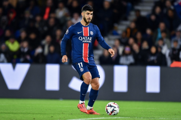 AC Milan tham gia trận chiến c