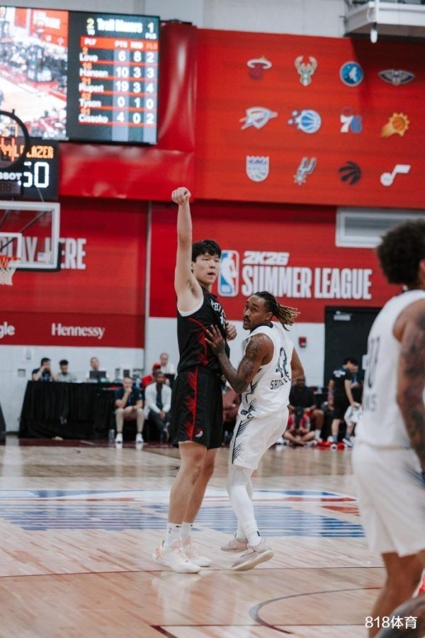 Billups: Yang Hansen có nhiều 