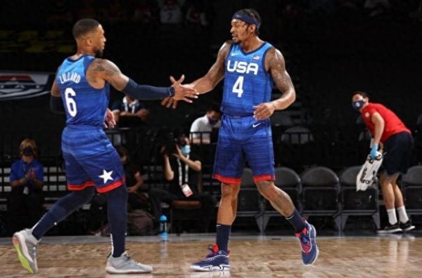Không nhiều hơn Lillard! Phí m